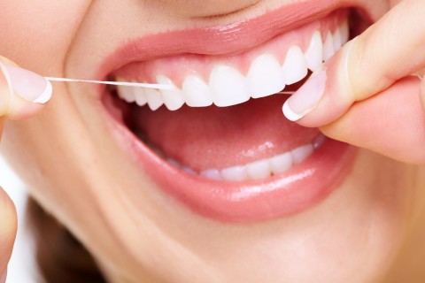 Dentist in Raleigh, NC Performs Safe and Effective Teeth Whitening